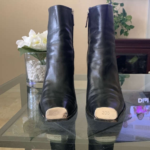 CALVIN KLEIN 205W39NYC Wilamiona Metal Trimmed Heeled Boots - Picture 2 of 13